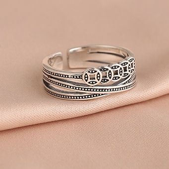 シルバーアクセサリー 古典模様の重ね輪リング