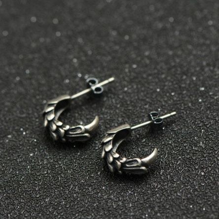 シルバーアクセサリー 翼のしずく 三日月フープピアス