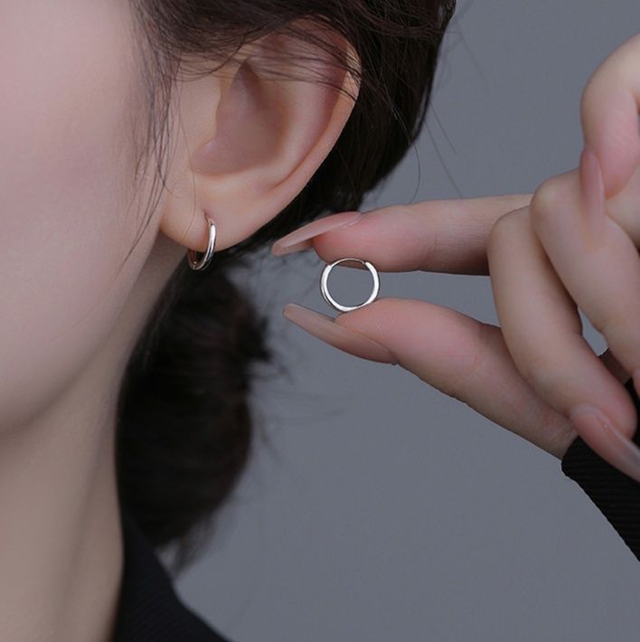 シルバーアクセサリー シンプル輪フープイヤリング
