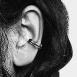 シルバーアクセサリー 二連フープ耳元アクセント