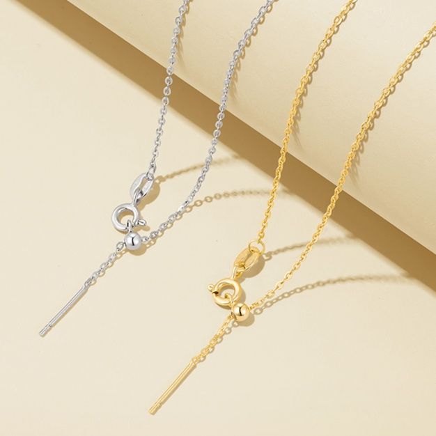 シルバーアクセサリー 三連重ね付け細身チェーンネックレス