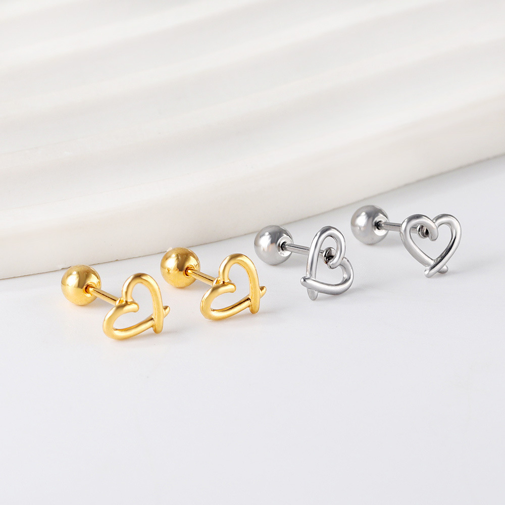 シルバーアクセサリー シンプルハートのミニピアス
