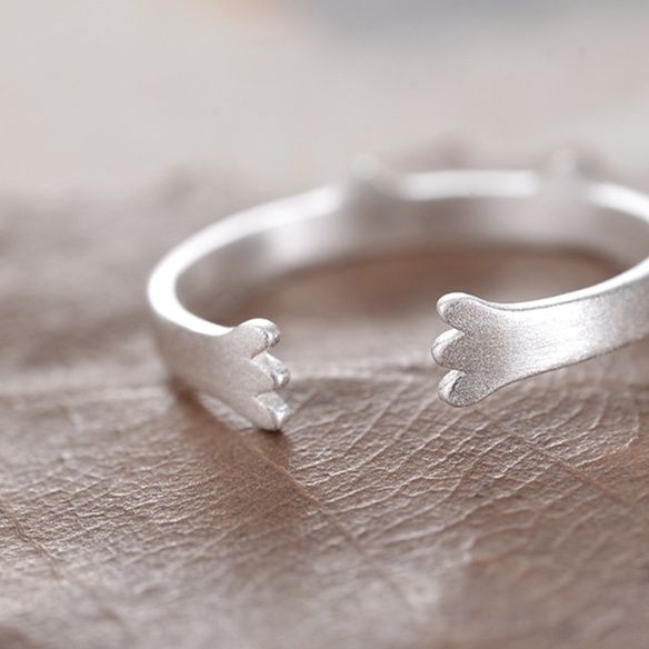 シルバーアクセサリー 猫の微笑み フリーサイズリング