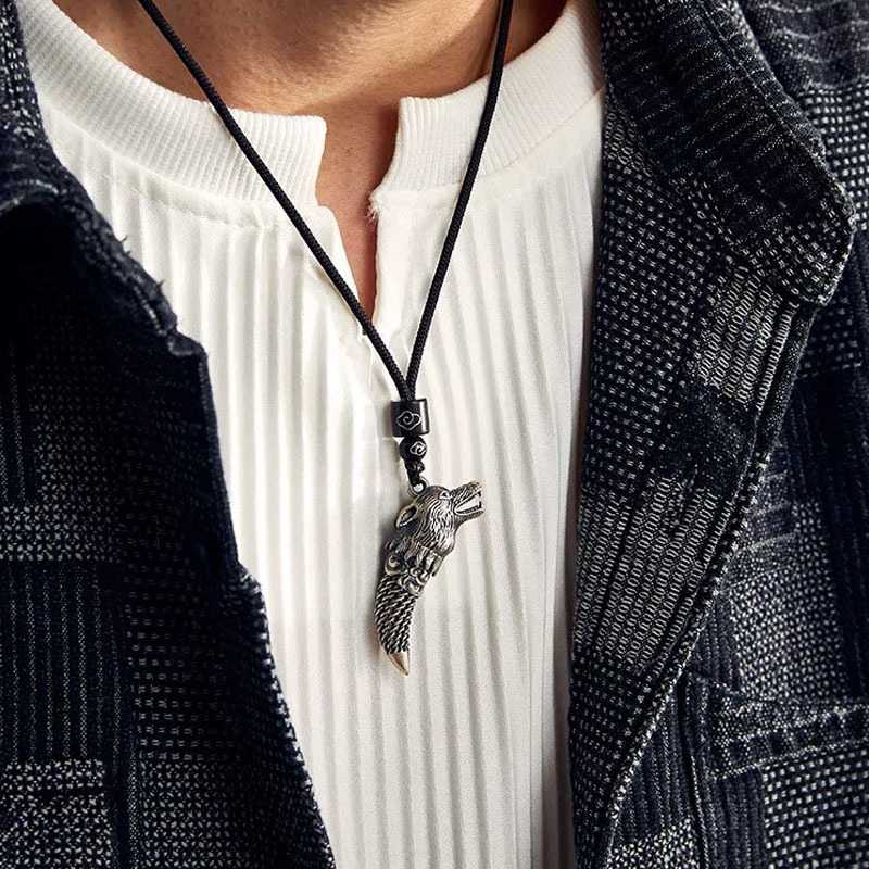 登山におすすめのネックレス15選