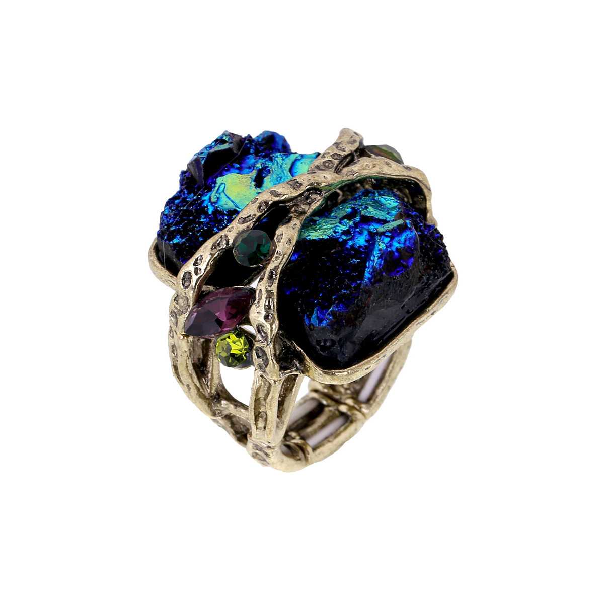 ラピスラズリのような青が魅力！シルバーリングで叶う上品コーデ5選