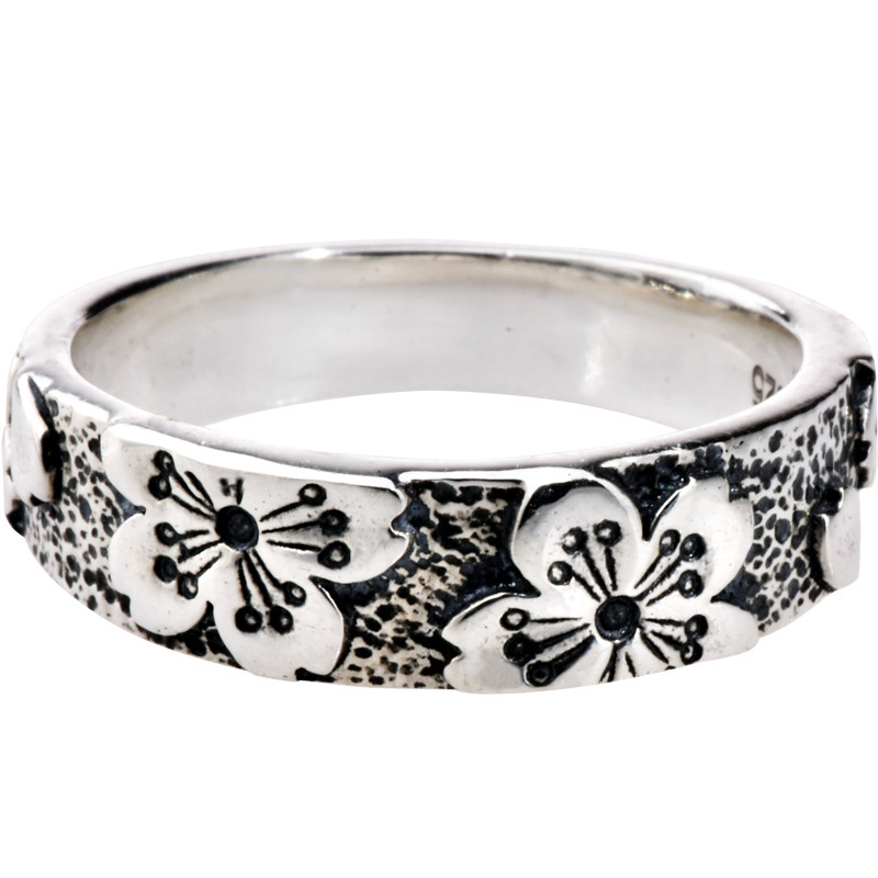 シルバーアクセサリー 桜花模様の彫刻リング