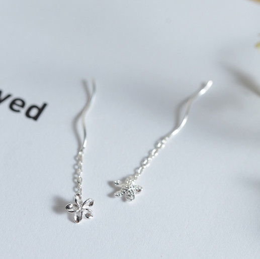 シルバーアクセサリー 花モチーフねじりチェーンピアス