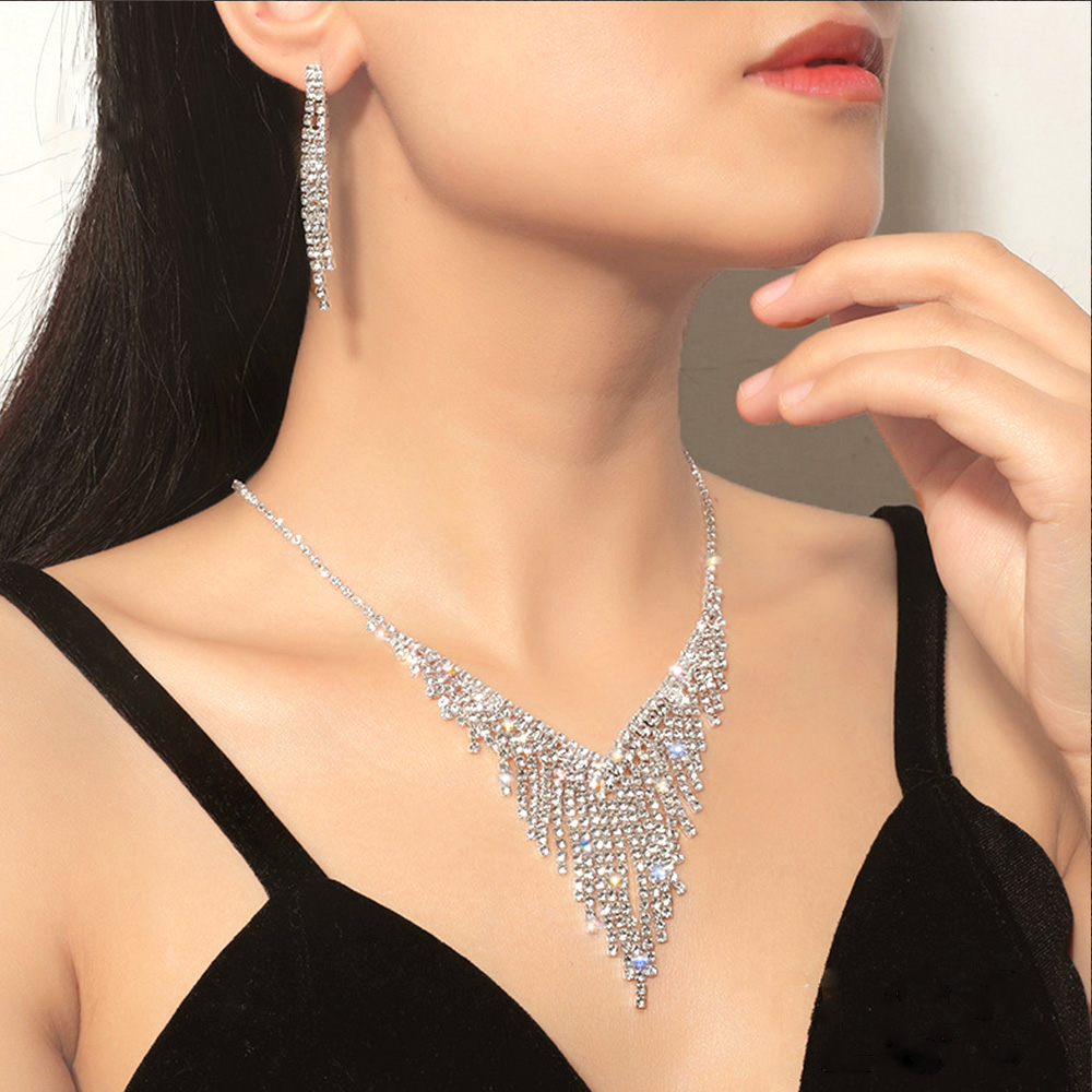 シルバーアクセサリー 豪華ラインストーンネックレスピアスセット結婚式用