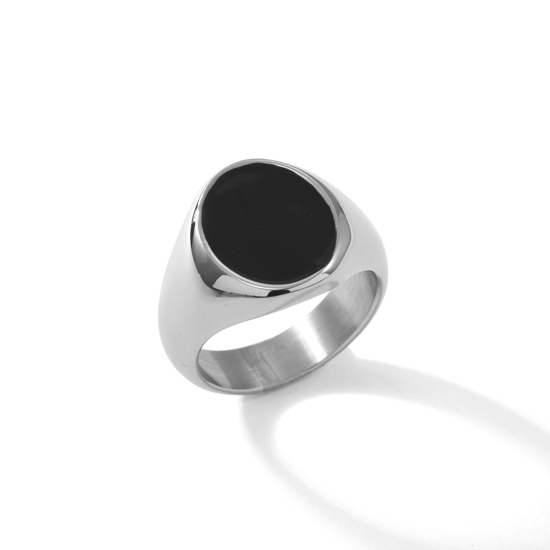 シルバーアクセサリー 伝統的な印章をイメージした重厚リング