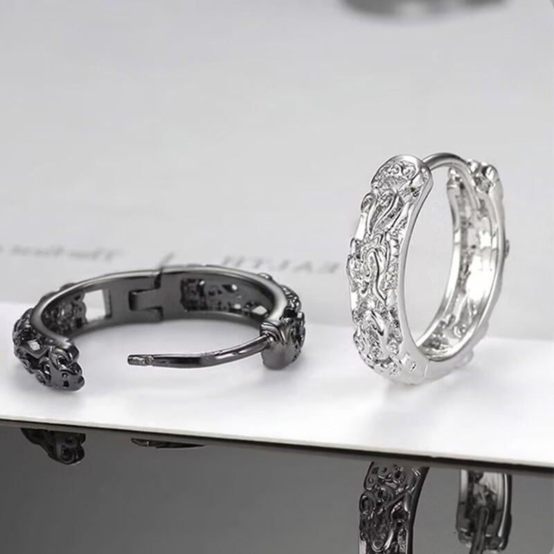 シルバーアクセサリー 縦型デザイン 波形フープピアス