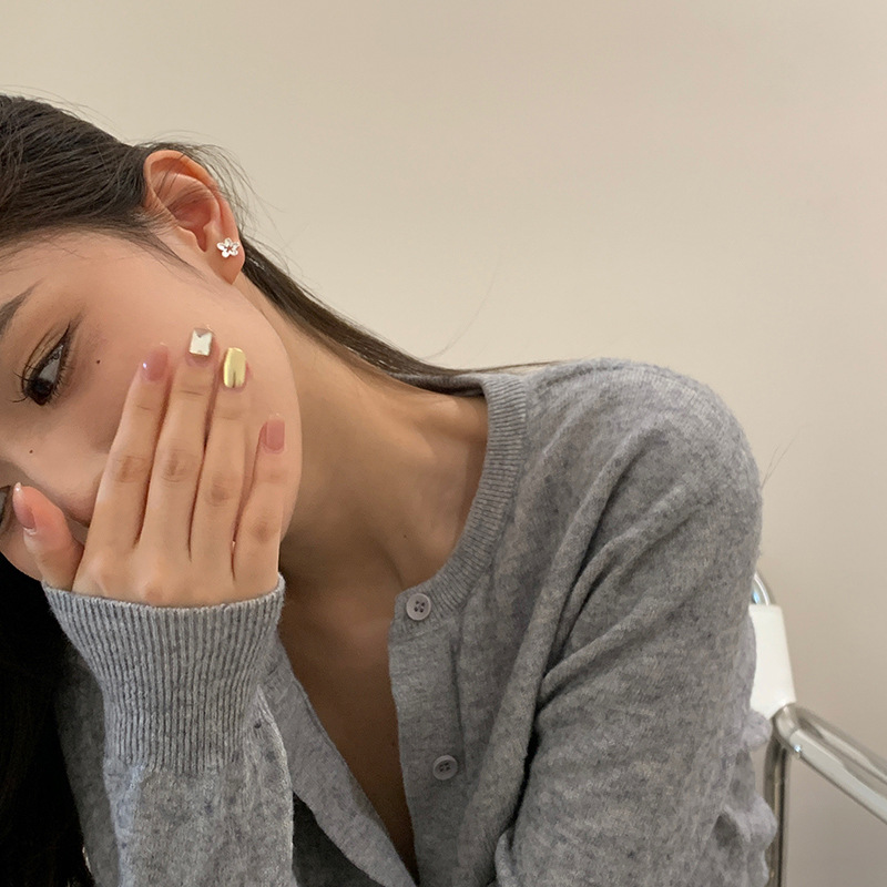 シルバーアクセサリー 透かし花モチーフピアス シルバー