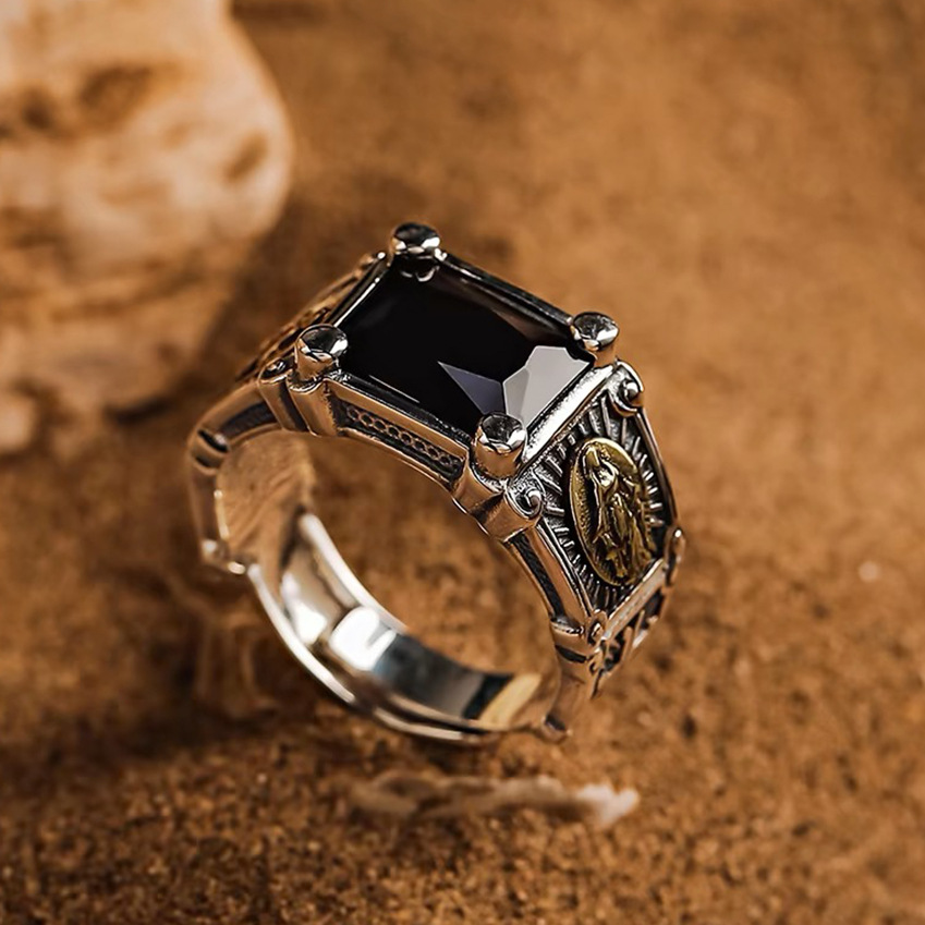 シルバーアクセサリー 古城の秘宝 ブラックジェムリング