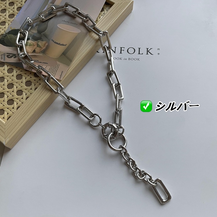 シルバーアクセサリー 洗練されたチェーンネックレス 個性的な輪デザイン