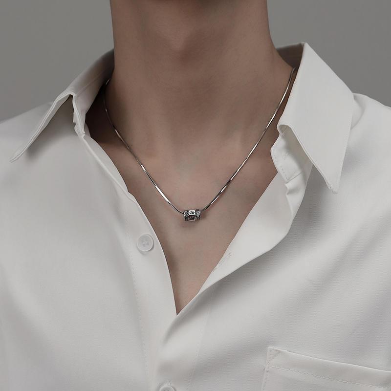 シルバーアクセサリー ギリシャ模様のペンダントネックレス
