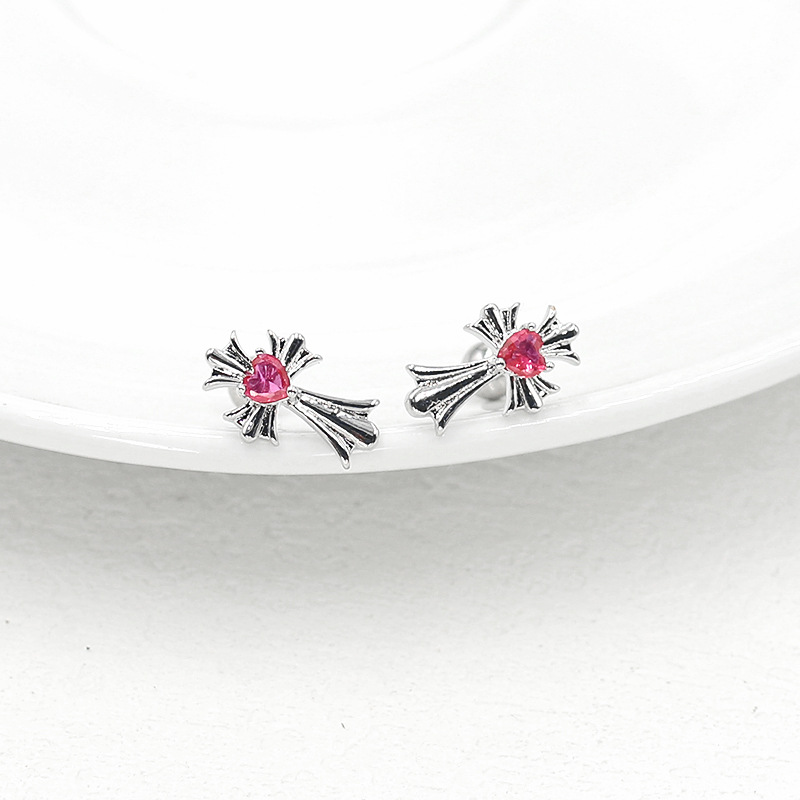 シルバーアクセサリー 十字架ハート留め石ピアス
