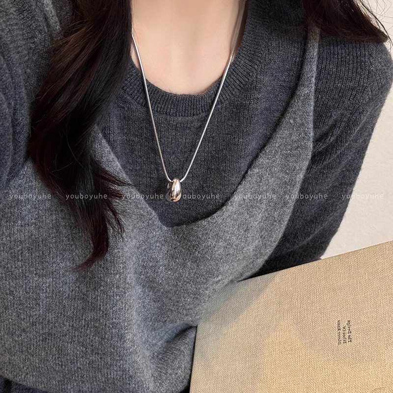 シルバーアクセサリー しずく型ペンダント ネックレス