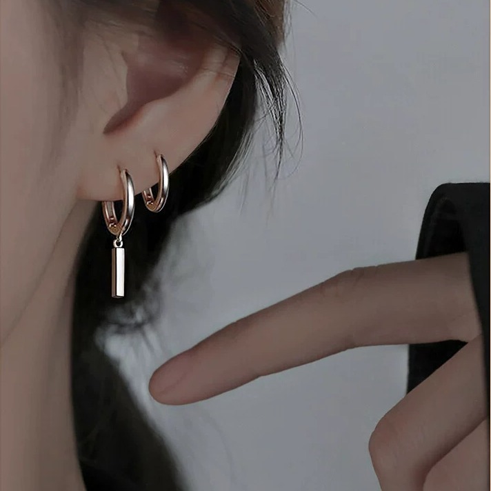 シルバーアクセサリー 縦棒フープピアス