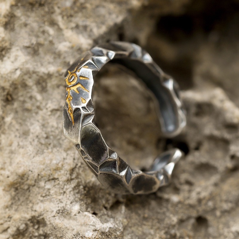 シルバーアクセサリー 陽光彫刻 多面体リング