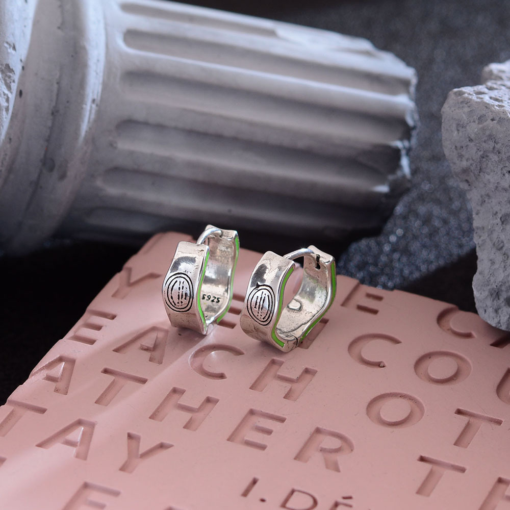シルバーアクセサリー 印章風フープピアス