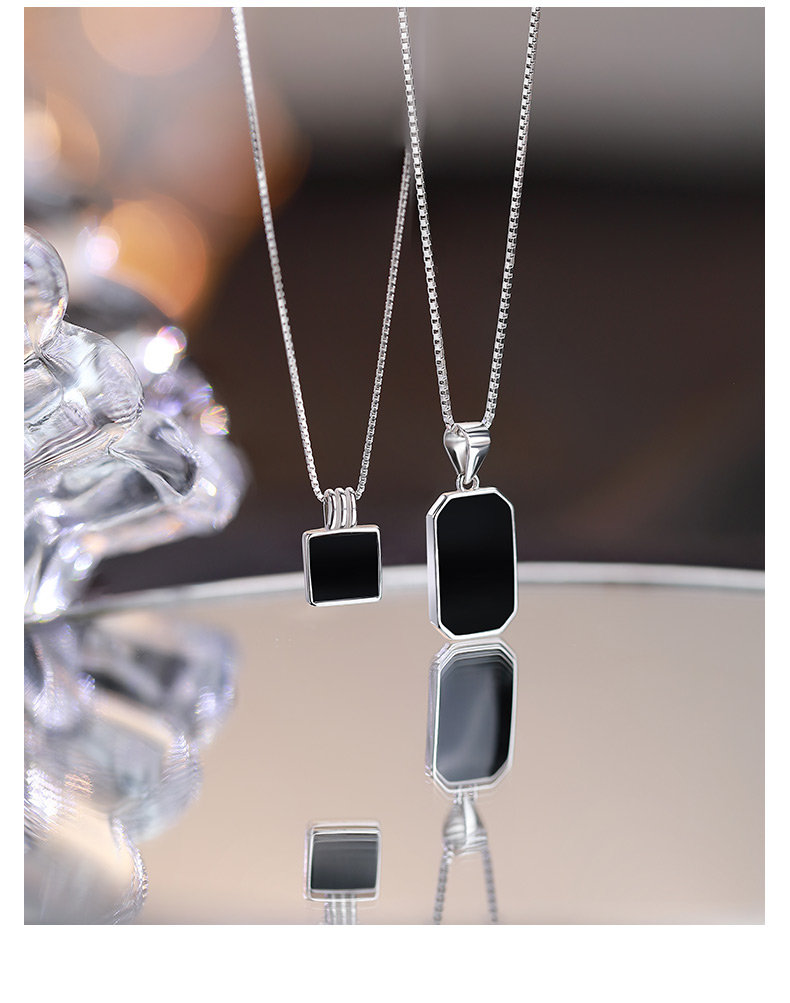 シルバーアクセサリー 石留め細身ネックレス