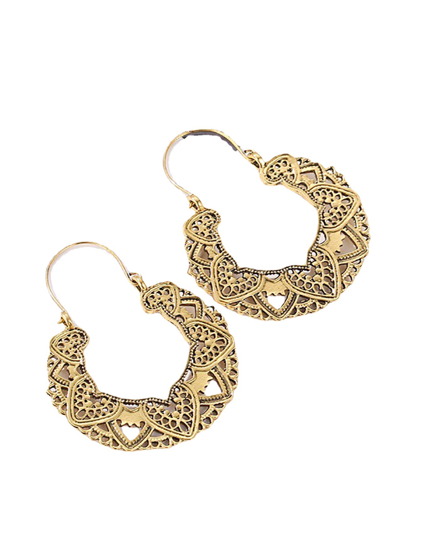 シルバーアクセサリー 透かし模様のハート飾りフープピアス