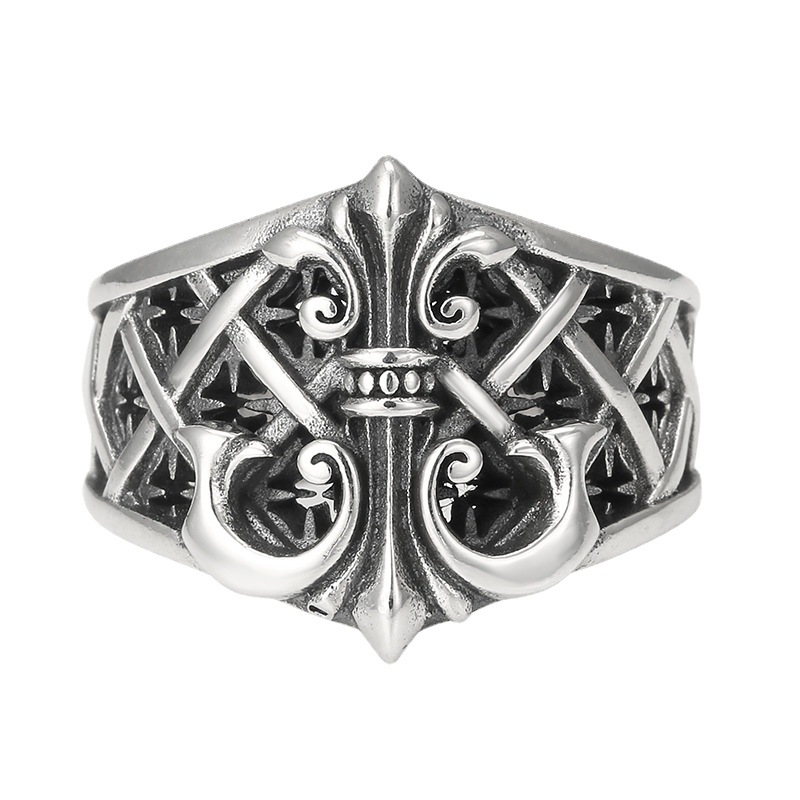 シルバーアクセサリー 紋章装飾渦巻十字リング