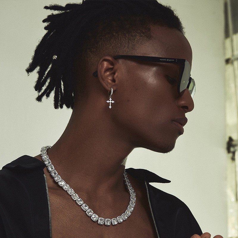 シルバーアクセサリー シャープクロスジルコニアピアス