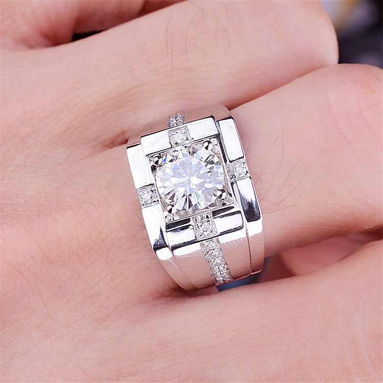 シルバーアクセサリー 煌めき王道デザインリング