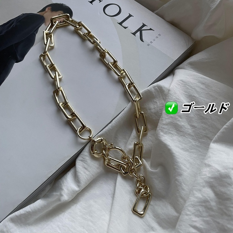 シルバーアクセサリー 洗練されたチェーンネックレス 個性的な輪デザイン