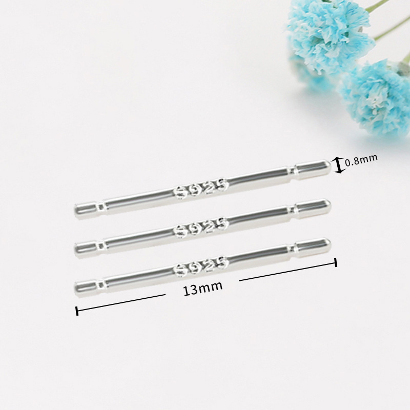 シルバーアクセサリー 細工彫り棒型シンプルピアス