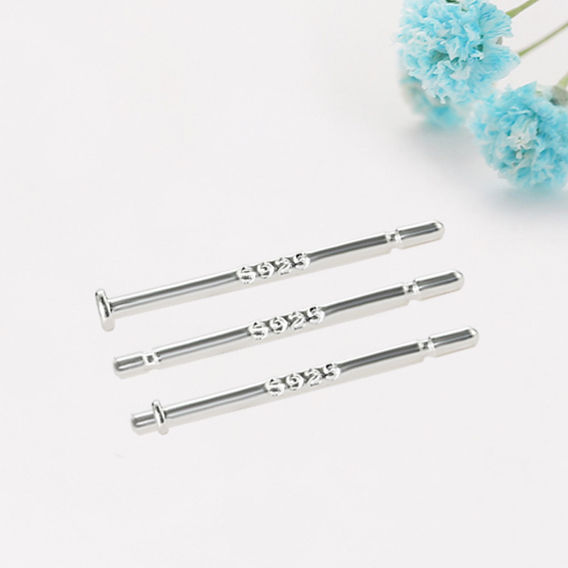 シルバーアクセサリー 細工彫り棒型シンプルピアス
