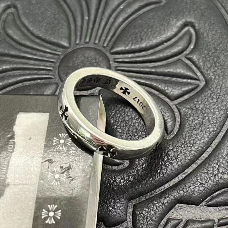 シルバーアクセサリー 花十字クロス透かし彫りリング