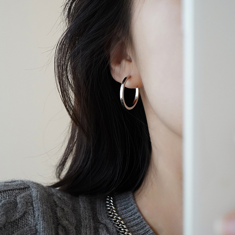 シルバーアクセサリー シンプル輪型フープピアス