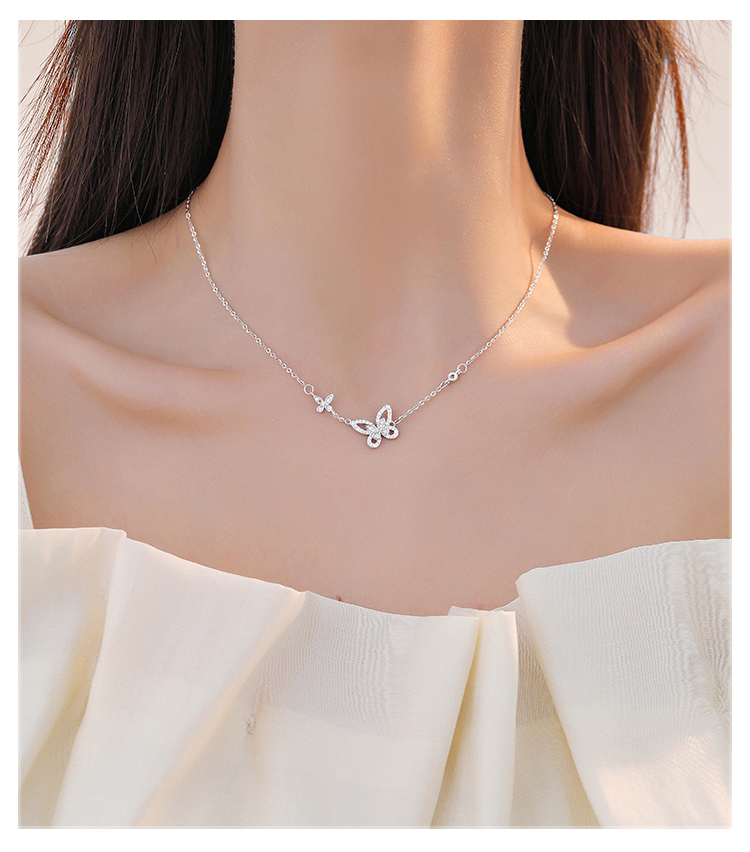 シルバーアクセサリー 優雅な蝶のささやき ネックレス