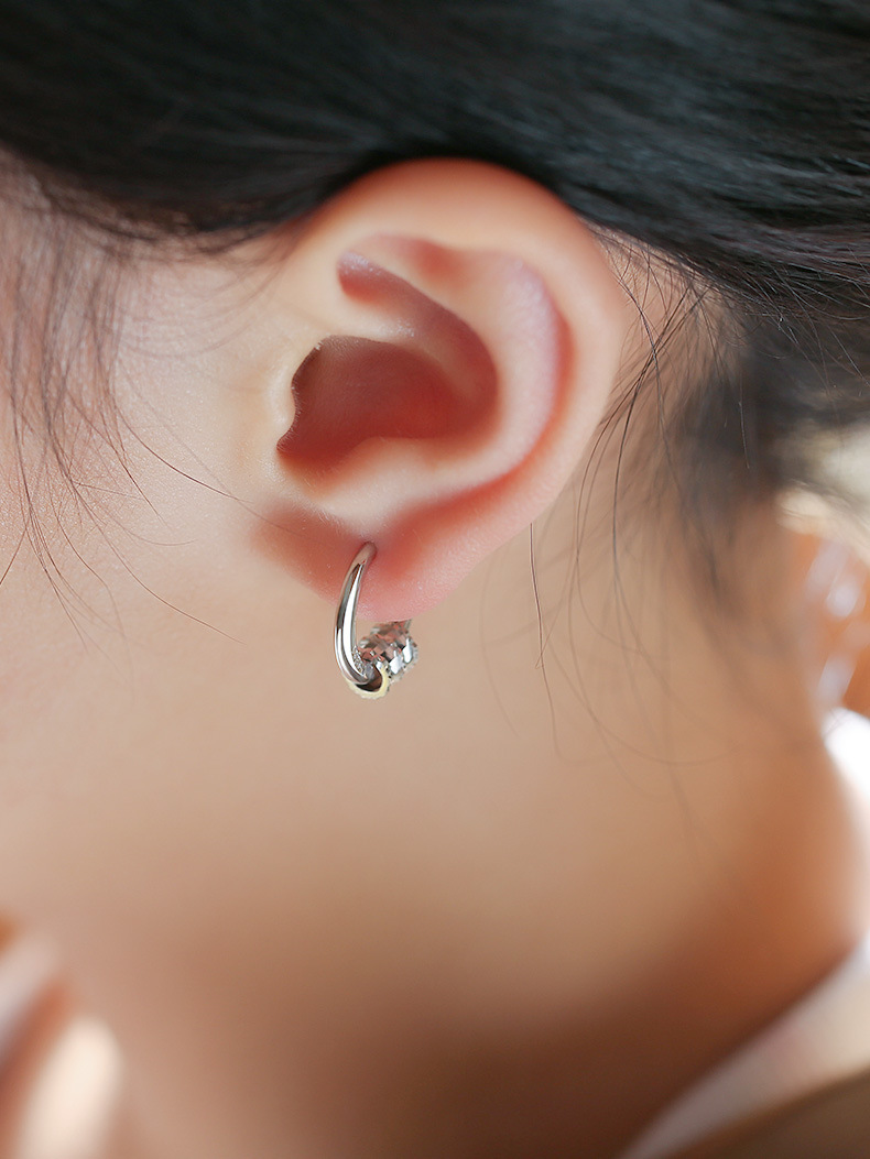 シルバーアクセサリー 揺らめく結晶のフープピアス