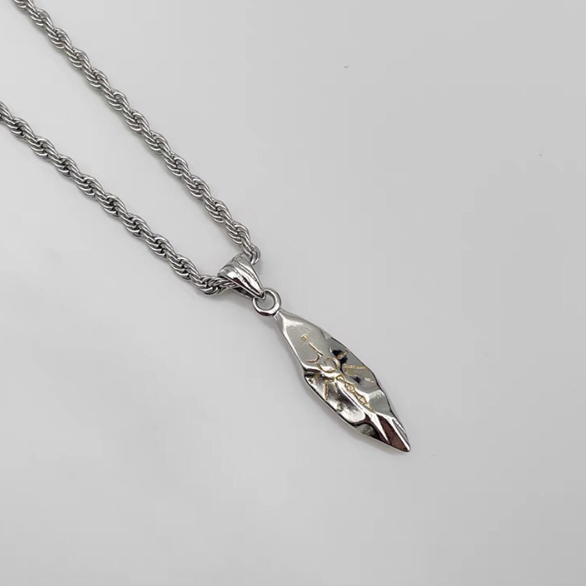 シルバーアクセサリー 流星の雫ネックレス