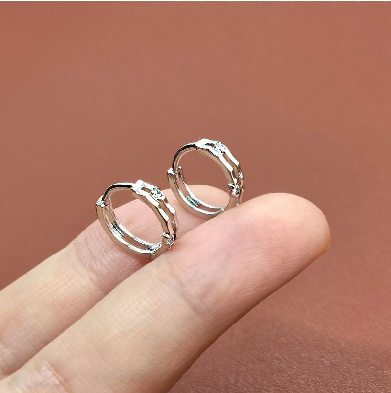 シルバーアクセサリー シンプルクリスタルフープピアス