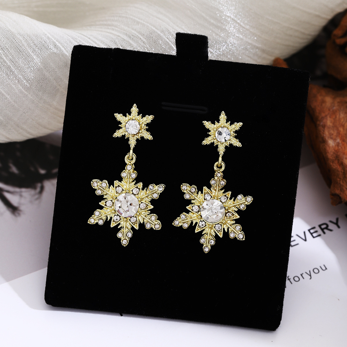シルバーアクセサリー 雪結晶モチーフ ストーンピアス