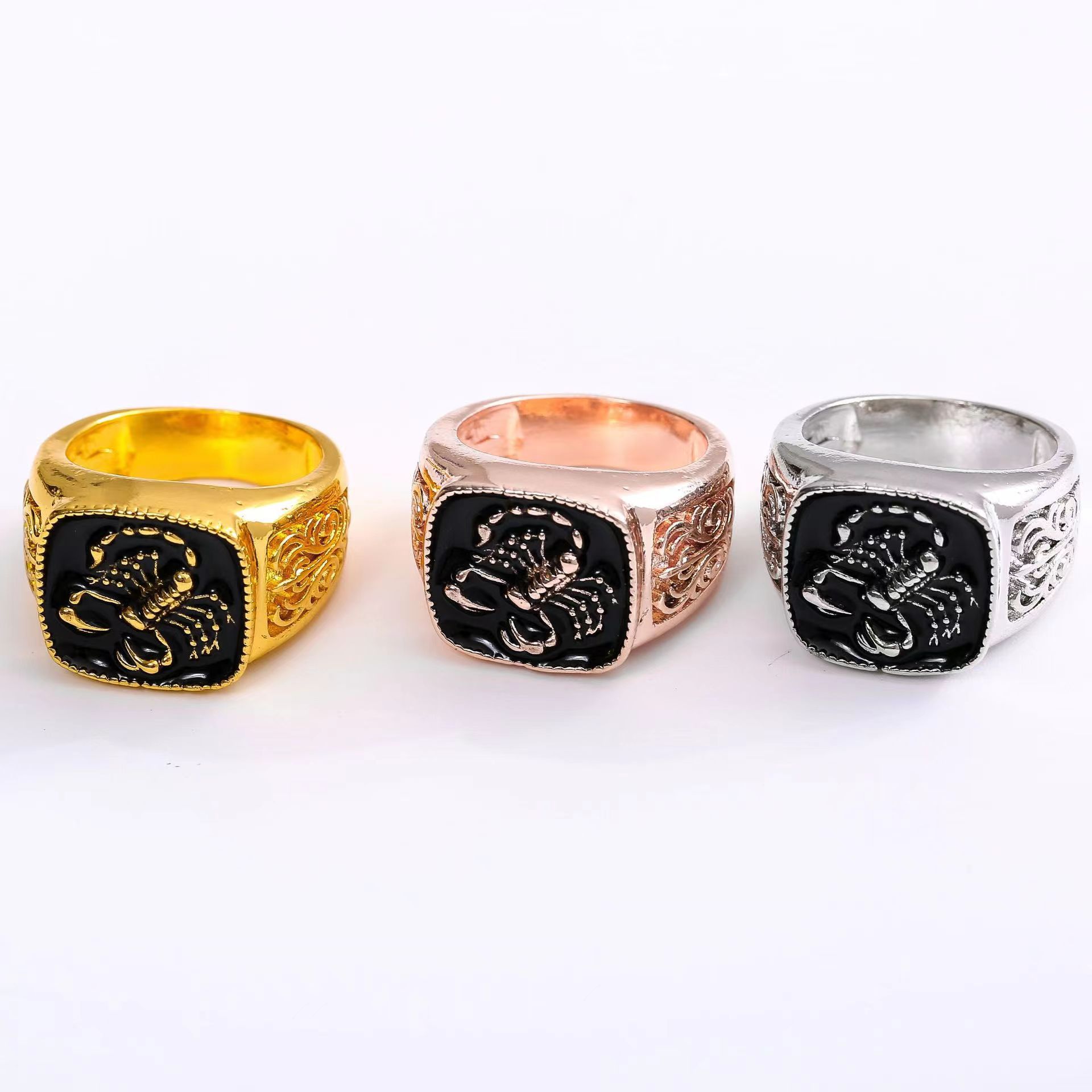 シルバーアクセサリー 蠍座の刻印入り紋章リング