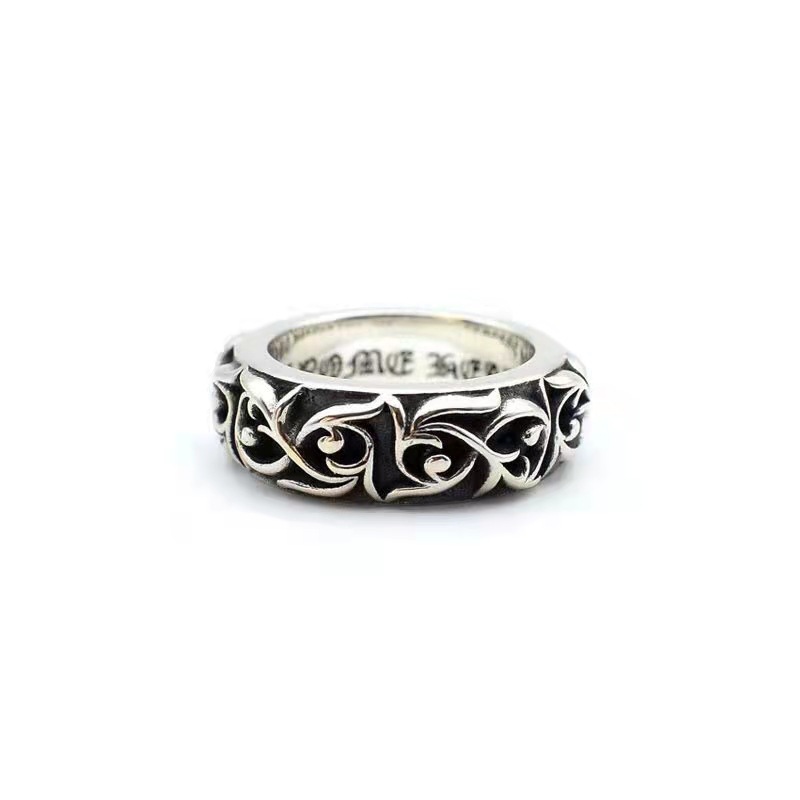 シルバーアクセサリー 優雅な唐草模様の彫り込みリング