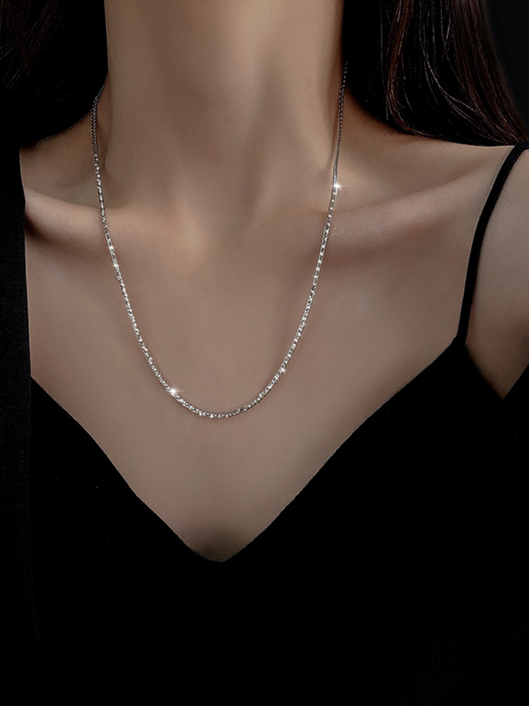 シルバーアクセサリー シンプル細身チェーンネックレス