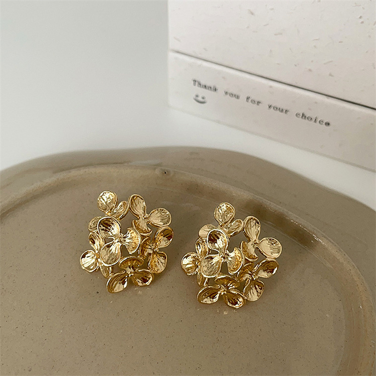 シルバーアクセサリー 花束モチーフピアス レトロ文芸風