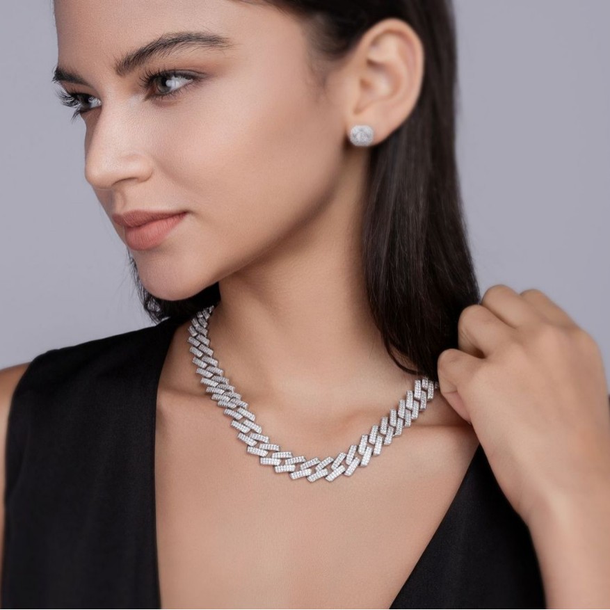 シルバーアクセサリー キュービックジルコニア煌めきネックレス