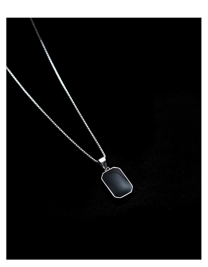 シルバーアクセサリー 石留め細身ネックレス