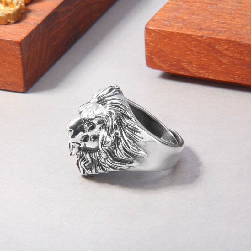 シルバーアクセサリー 百獣の王 荘厳たてがみの指輪