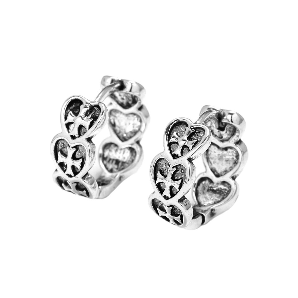 シルバーアクセサリー クロス模様のハート連なりピアス