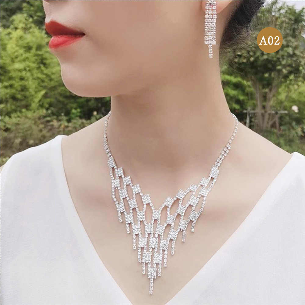 シルバーアクセサリー 豪華ラインストーンネックレスピアスセット結婚式用