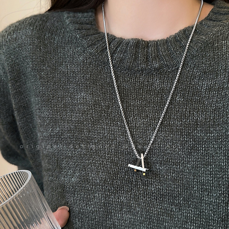 シルバーアクセサリー 幾何学模様バーペンダントネックレス