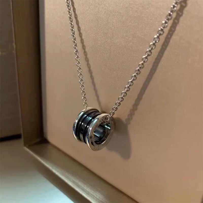 シルバーアクセサリー 二重輪デザインペンダント