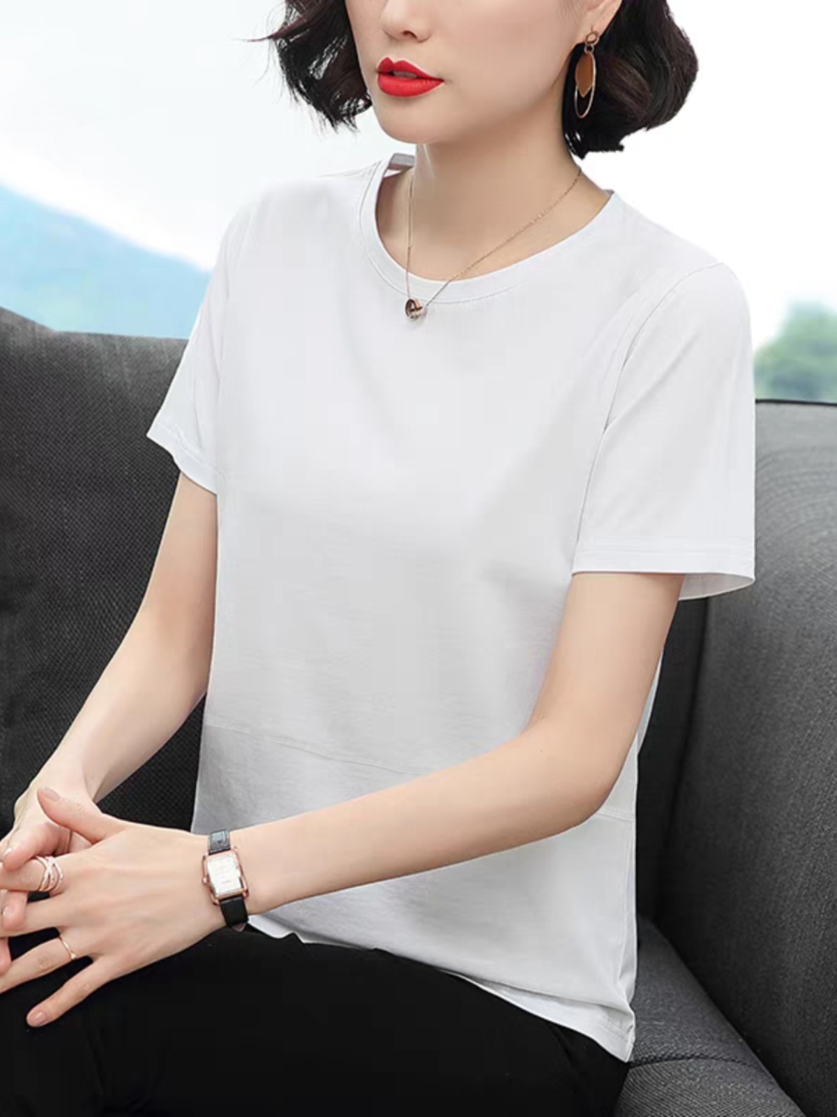 https://fulmo-img-server.com/simpletee/08238985-9d15-45c3-9eb3-a043d3c10bd1.jpg